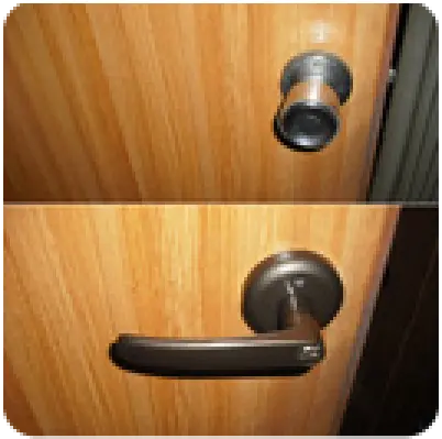 扉ノブの取り替え